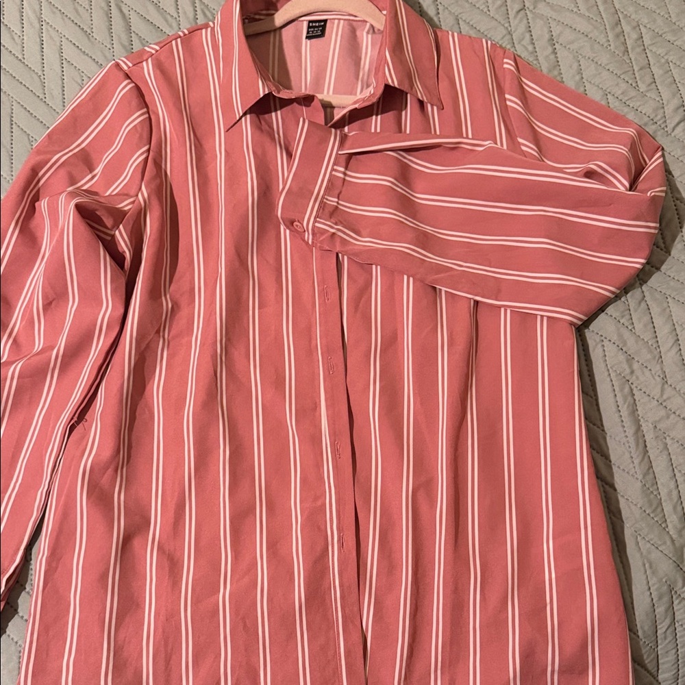 SHEIN Women's Pink Striped Blouse